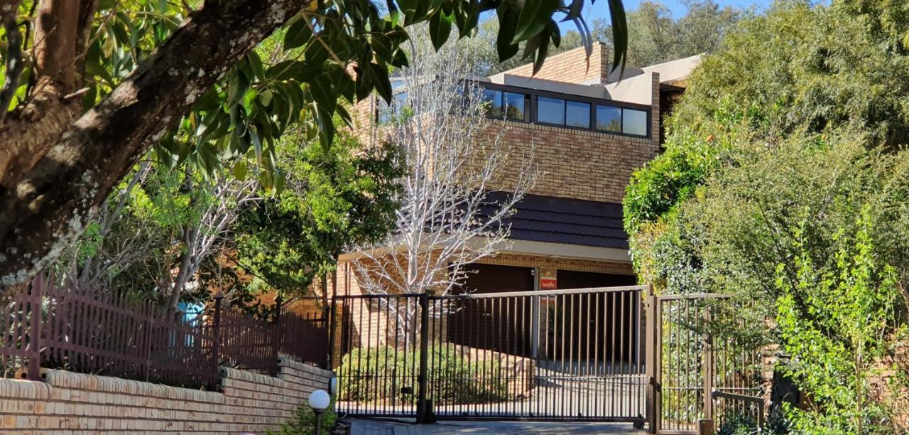 Mountain Gem Bed and Breakfast Bloemfontein Exteriör bild